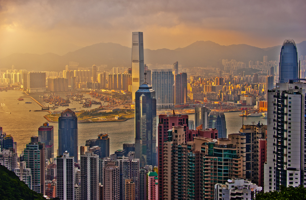Hong Kong and Shanghai, in the search of the Asian hub for startups